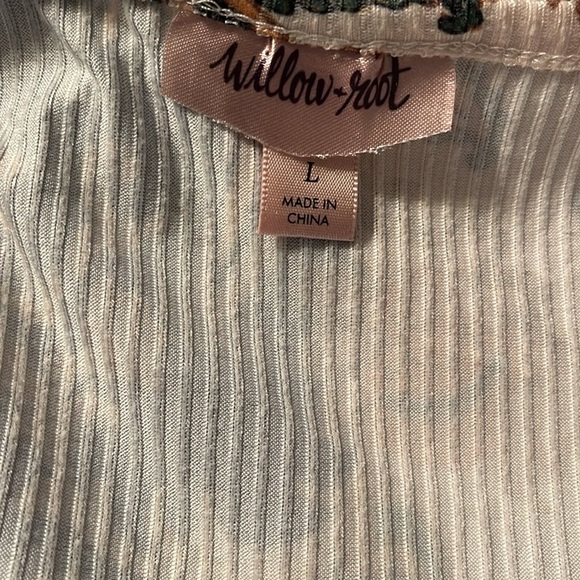 🌹WILLOW & ROOT WRAP AROUND TOP - Picture 7 of 7